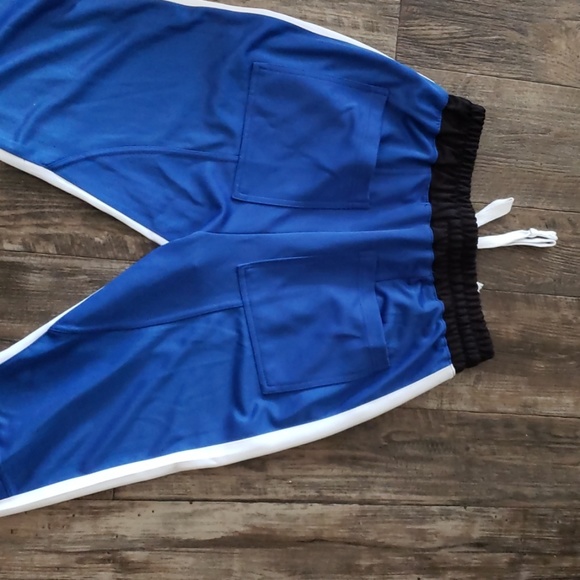 Cleaning out my closet - Picture 4 of 4